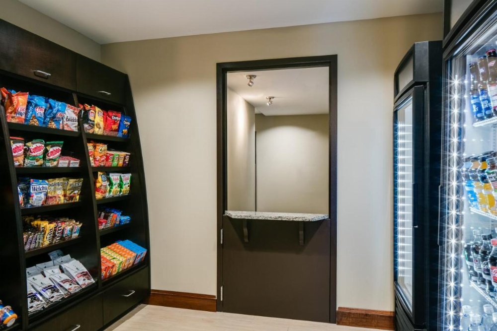 Staybridge Suites Des Moines Downtown Image 19